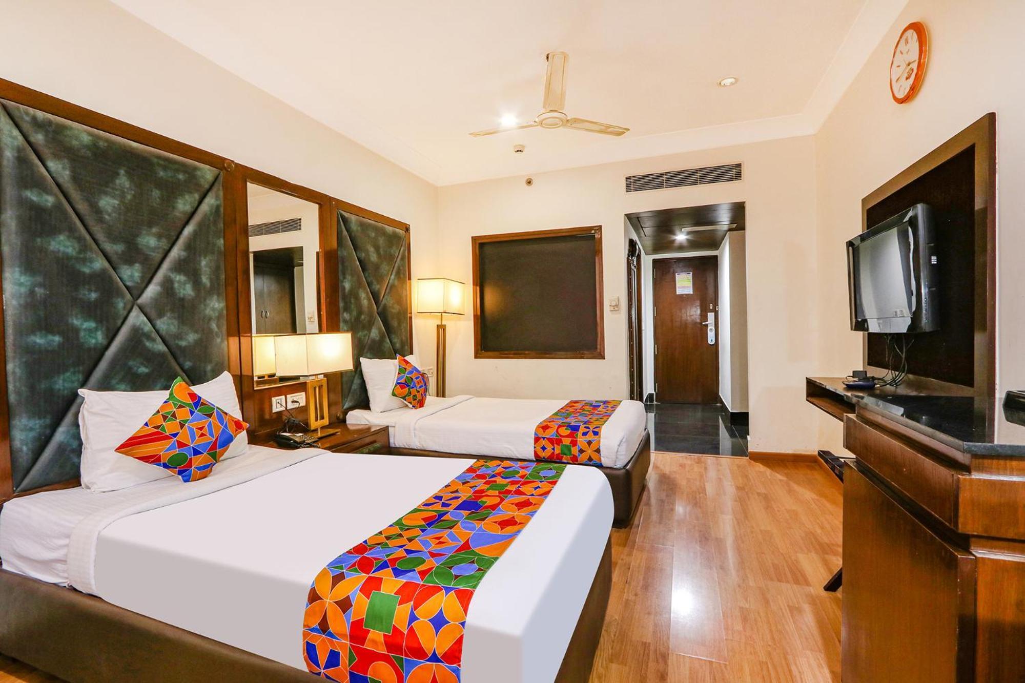 Fabhotel Prime Svm Grand - Banjara Hills ไฮเดอราบัด ภายนอก รูปภาพ