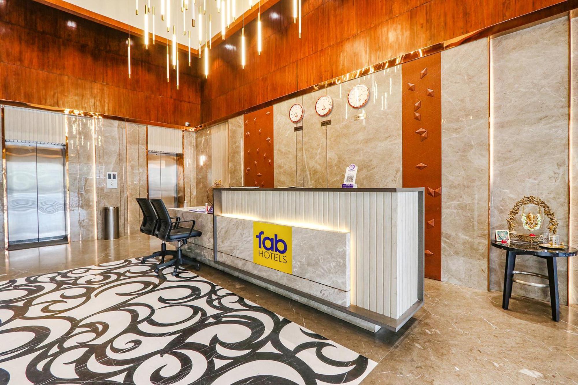 Fabhotel Prime Svm Grand - Banjara Hills ไฮเดอราบัด ภายนอก รูปภาพ
